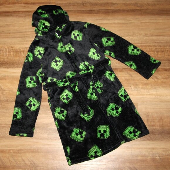 LIKE NEW Boy SIZE 8 Soft Warm Plush Minecraft Creeper Hoodie Robe - Picture 1 of 3